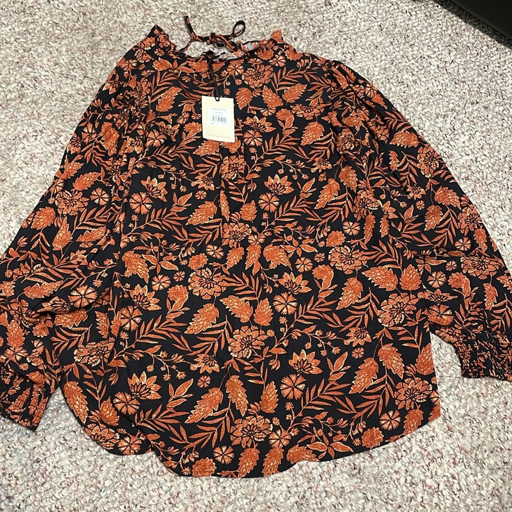 New Elan blouse - Picture 9 of 9